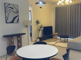 Cho thuê 2pn infiniti full nội thất, giá 22tr có đủ tủ lạnh, máy giặt, free 6 tháng phí quản lý