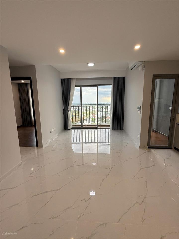 Bán căn 2pn celesta rise giá 6,390 tỷ, view hồ bơi, bàn giao hoàn thiện, nhà đẹp hướng mát