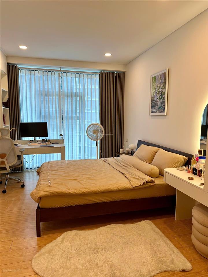 Cho thuê 2pn +1 106m2 sunwah pearl, full nội thất như hình, view sông đẹp, tầng trung đẹp 40tr
