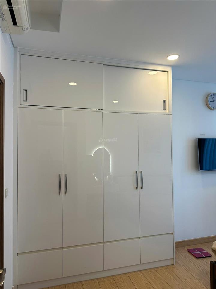 Cho thuê 2pn +1 106m2 sunwah pearl, full nội thất như hình, view sông đẹp, tầng trung đẹp 40tr