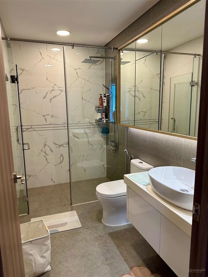 Cho thuê 2pn +1 106m2 sunwah pearl, full nội thất như hình, view sông đẹp, tầng trung đẹp 40tr