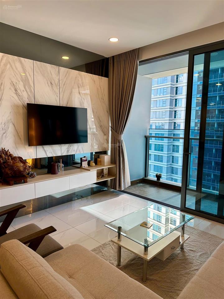 Cho thuê 2pn +1 106m2 sunwah pearl, full nội thất như hình, view sông đẹp, tầng trung đẹp 40tr