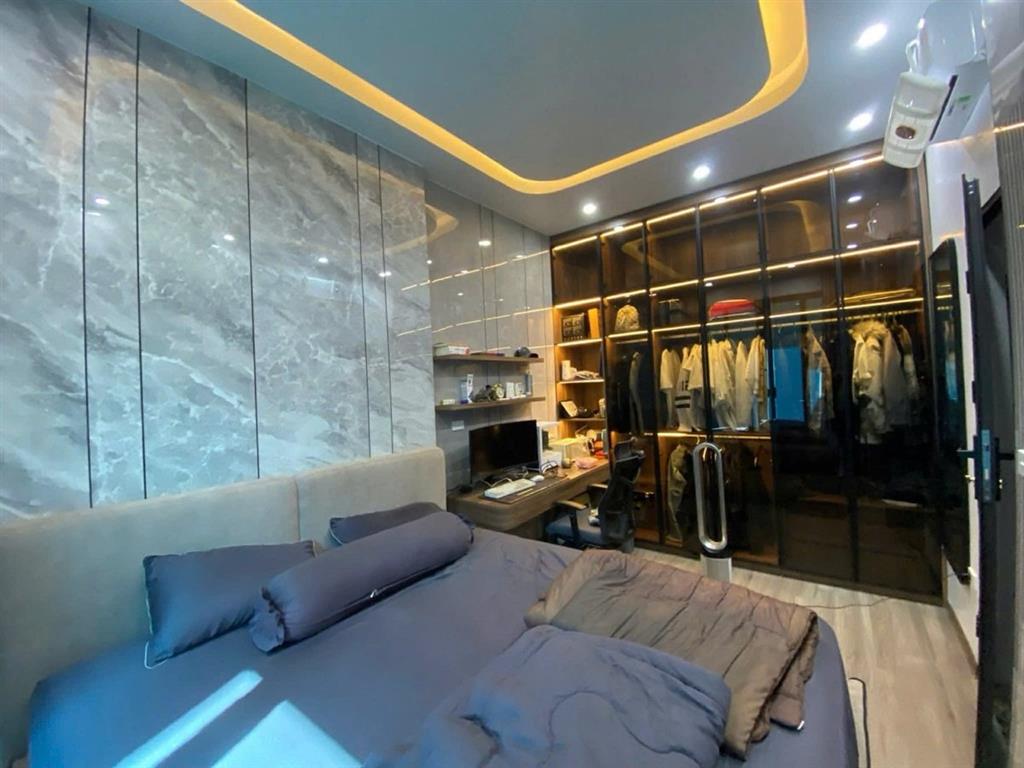 BÁN NR MẶT NGÕ 37m2 X 5 TẦNG SỔ ĐỎ CC ,ĐỐNG ĐA GÍ 7,8 TỶ NGÕ THÔNG TRUNG PHỤNG