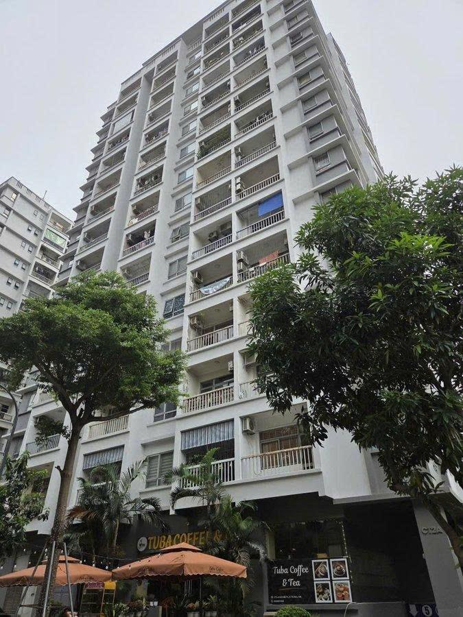 Chính chủ cần bán căn hộ tại **CT2A VOV Mễ Trì.
🏡 Thông tin căn hộ:

+ Diện tích: