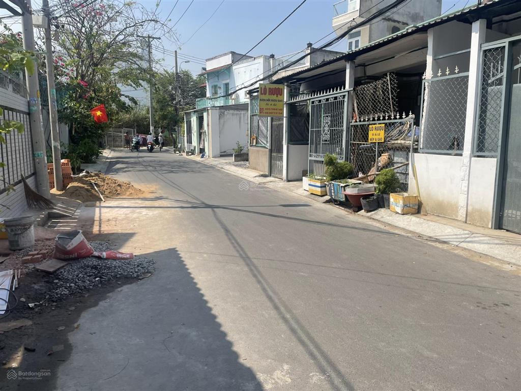 Nhà mặt tiền 855  hẻm thông  gần 3 trường đh  5x26m  bán gấp trong tháng