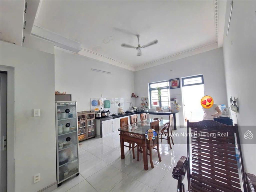 Nhà mặt tiền 855  hẻm thông  gần 3 trường đh  5x26m  bán gấp trong tháng