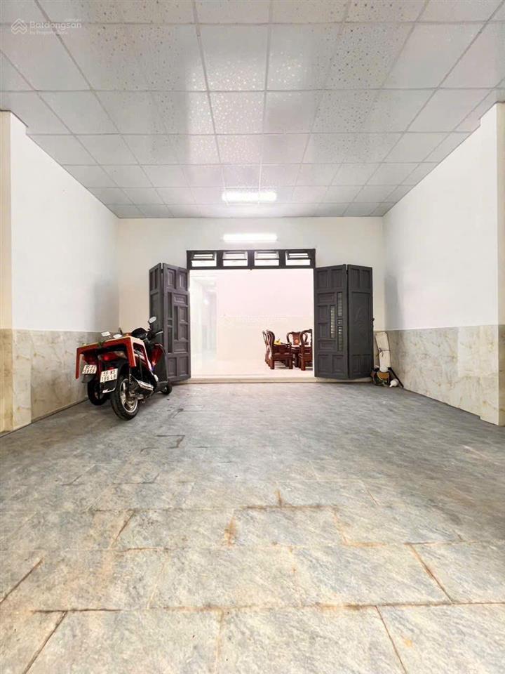 Bán nhà cấp 4 nhà bè, sổ hồng riêng, 130m2, 3pn, hẻm thông huỳnh tấn phát, gần bờ kè, giá 5 tỷ