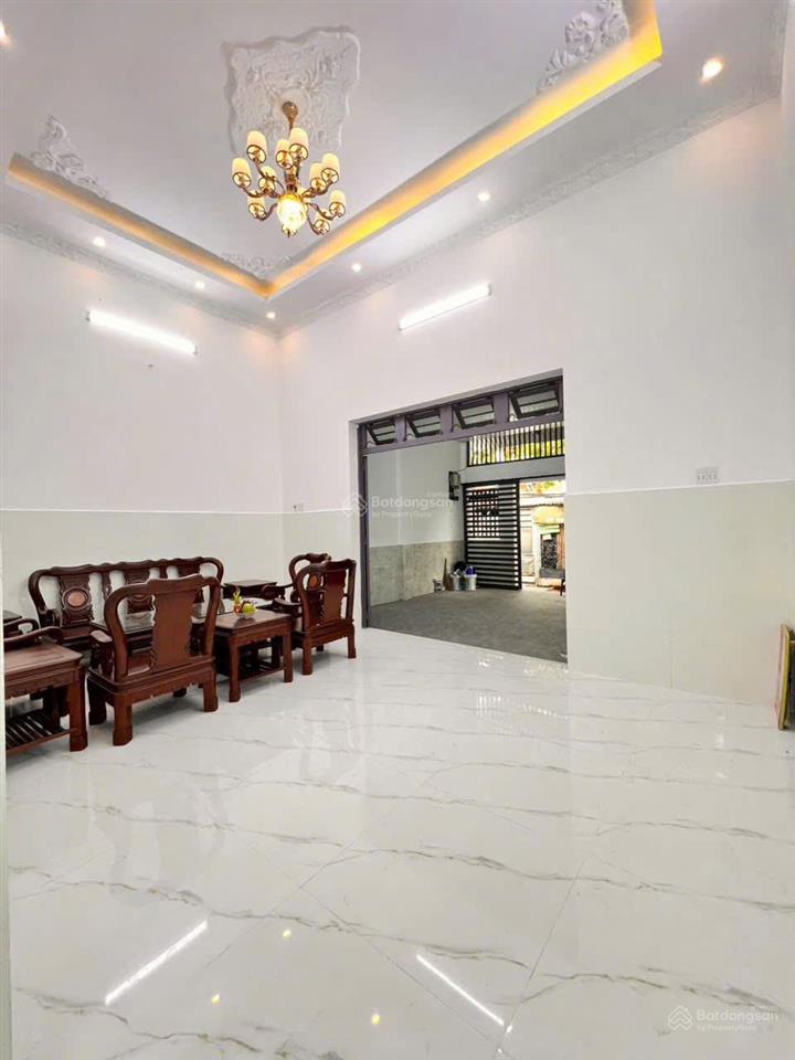 Bán nhà cấp 4 nhà bè, sổ hồng riêng, 130m2, 3pn, hẻm thông huỳnh tấn phát, gần bờ kè, giá 5 tỷ
