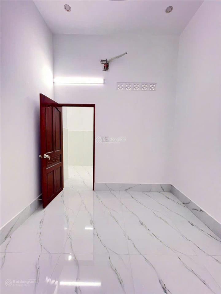 Bán nhà cấp 4 nhà bè, sổ hồng riêng, 130m2, 3pn, hẻm thông huỳnh tấn phát, gần bờ kè, giá 5 tỷ