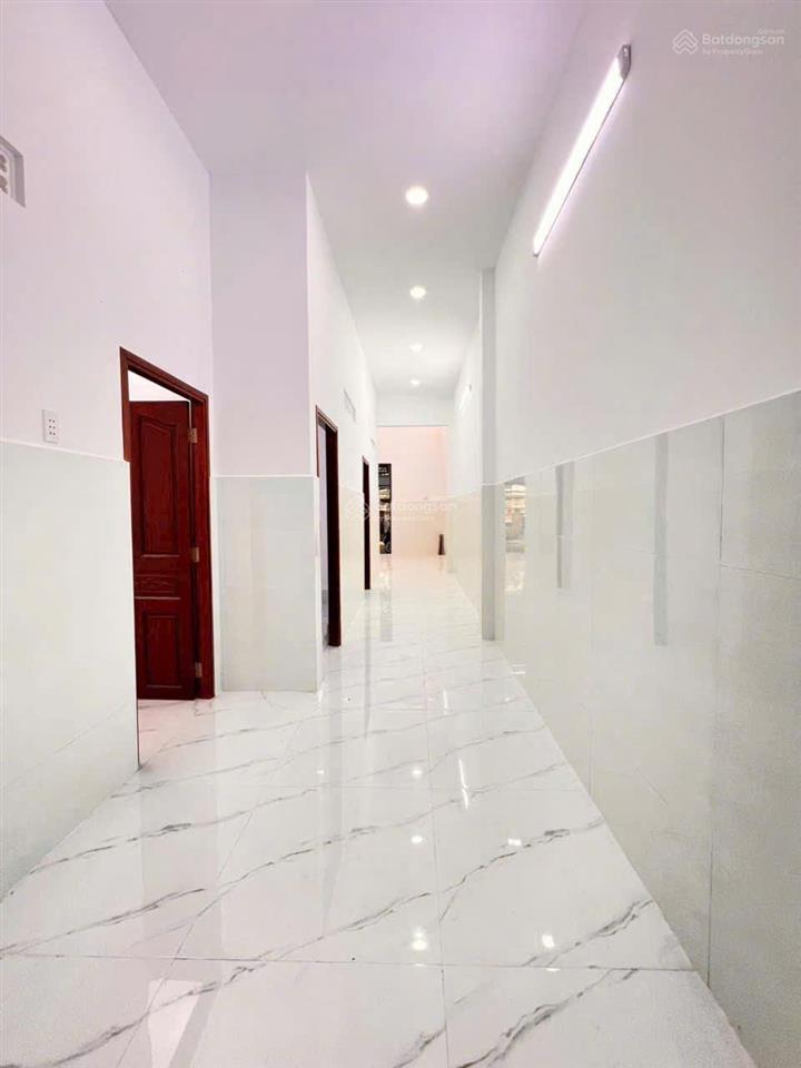 Bán nhà cấp 4 nhà bè, sổ hồng riêng, 130m2, 3pn, hẻm thông huỳnh tấn phát, gần bờ kè, giá 5 tỷ