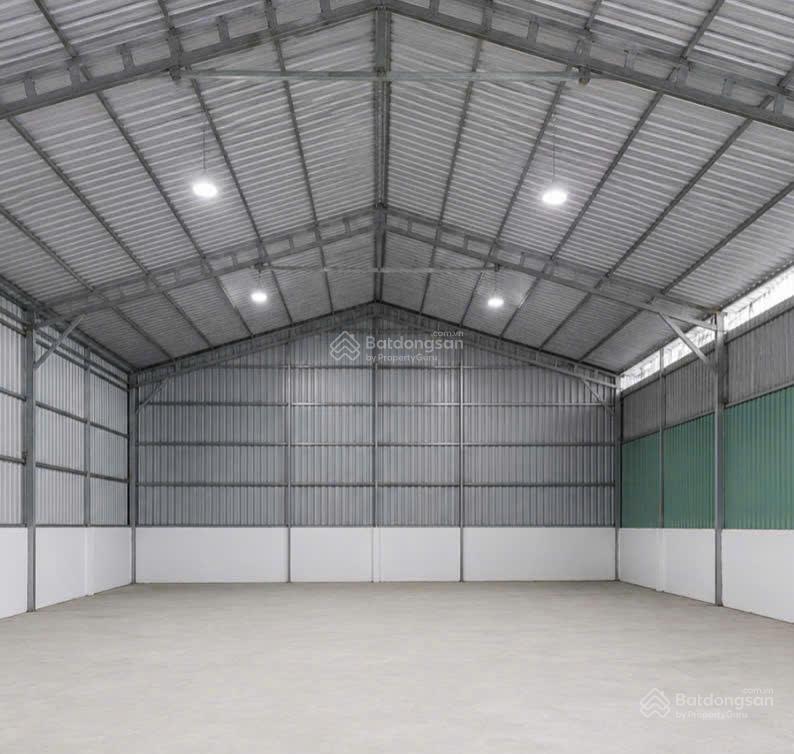 Kho 240m nguyễn văn quỳ, quận 7  31 triệu/tháng