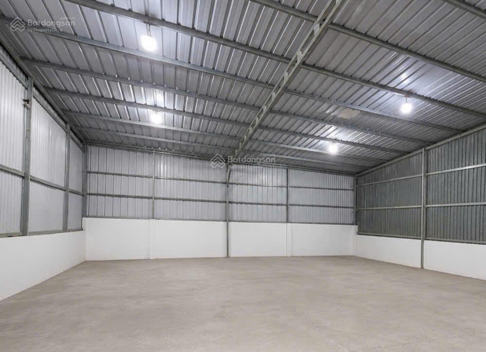 Kho 240m nguyễn văn quỳ, quận 7  31 triệu/tháng