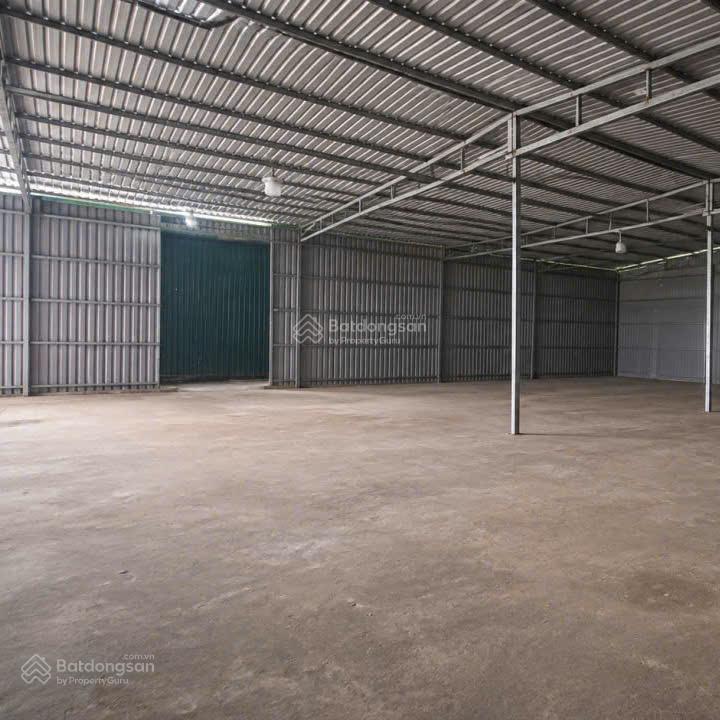 Kho 300m lê văn lương, phước kiển, nhà bè 25tr/tháng