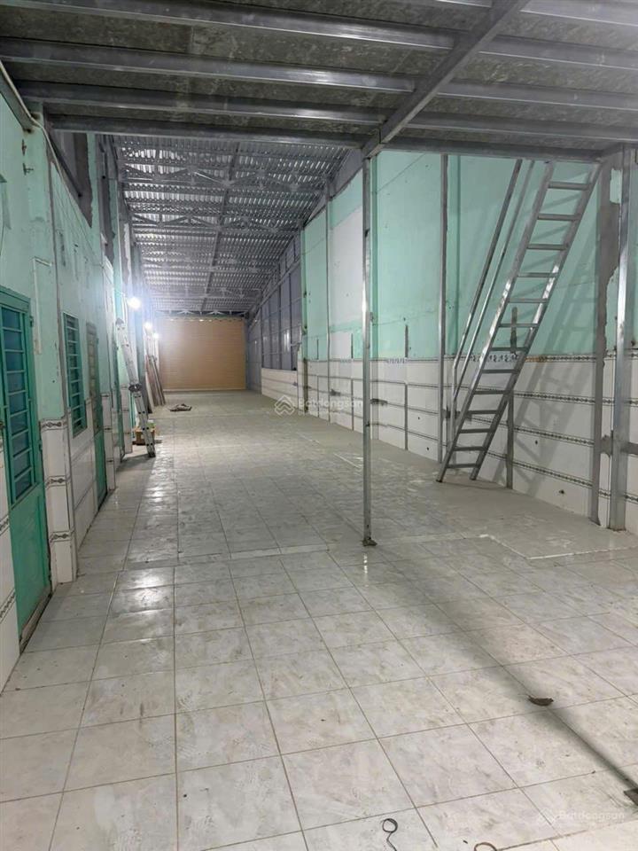 Cho thuê mặt tiền lê văn lương, nhà bè 205m sử dụng 15tr/tháng kho mới xây