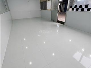 Cho thuê mặt tiền phạm hữu lầu, nhà bè 420m 40tr/tháng kho mới sửa