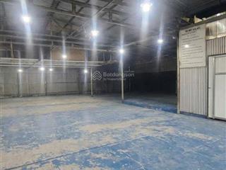 Cho thuê mặt tiền phạm hữu lầu, nhà bè đất 750m kho 400m 25tr/tháng