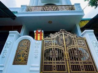 3-story house for rent, located on a 5.5m-wide street in Hoa Minh thuê