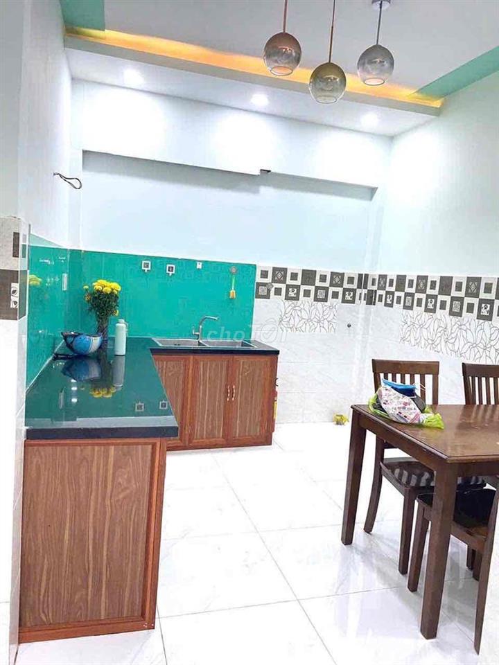 Cho thuê nhà nguyên căn. Đường Nguyễn Hữu Cảnh. Phường 22.Q. Bình Than