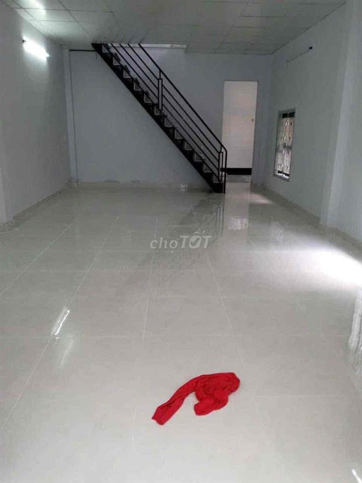 Cho thuê nhà nguyên căn. Đường Lạc Long Quân. Phường 8. Quận Tân Bỉnh