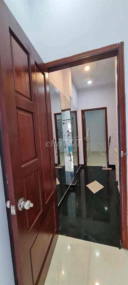 Cho thuê nhà nguyên căn. Đường Nguyễn Hữu Cảnh.Phường 22. Q. BìnhThanh