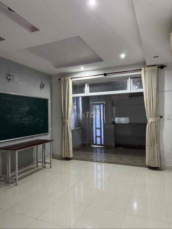 Cho thuê nhà nguyên căn. Đường Phan Chu Trinh. Phường 24. Q. Bình Thạn