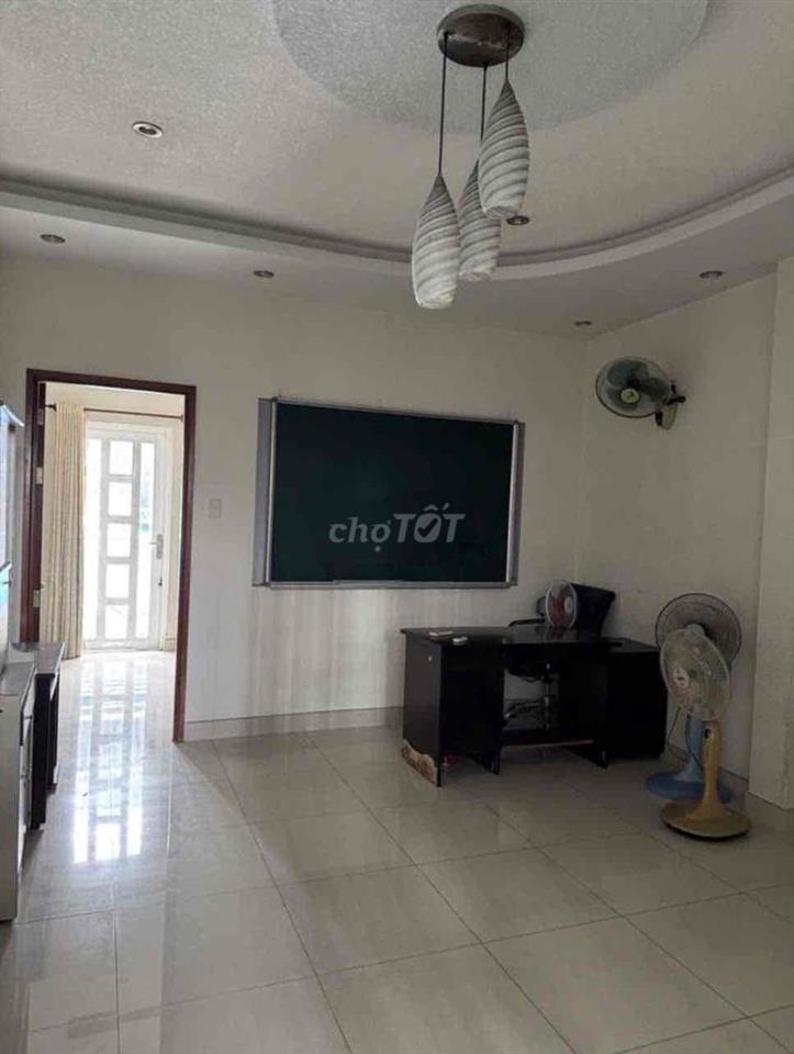 Cho thuê nhà nguyên căn. Đường Phan Chu Trinh. Phường 24. Q. Bình Thạn