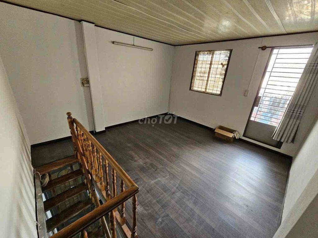 Cho thuê nhà nguyên căn.Đường Phan Đăng Lưu.P5.Q. Phú Nhuận