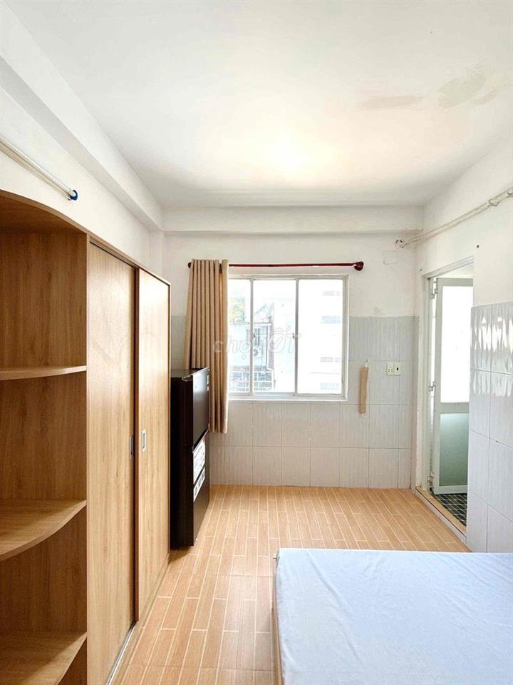 Cho thuê phòng có thang máy. Nguyễn Công Trứ .Quận 1