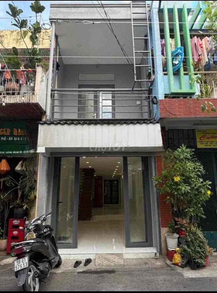 Cho thuê nhà nguyên căn. Đường Huỳnh Văn Bánh, Phường 13. Quận Phú Nhu