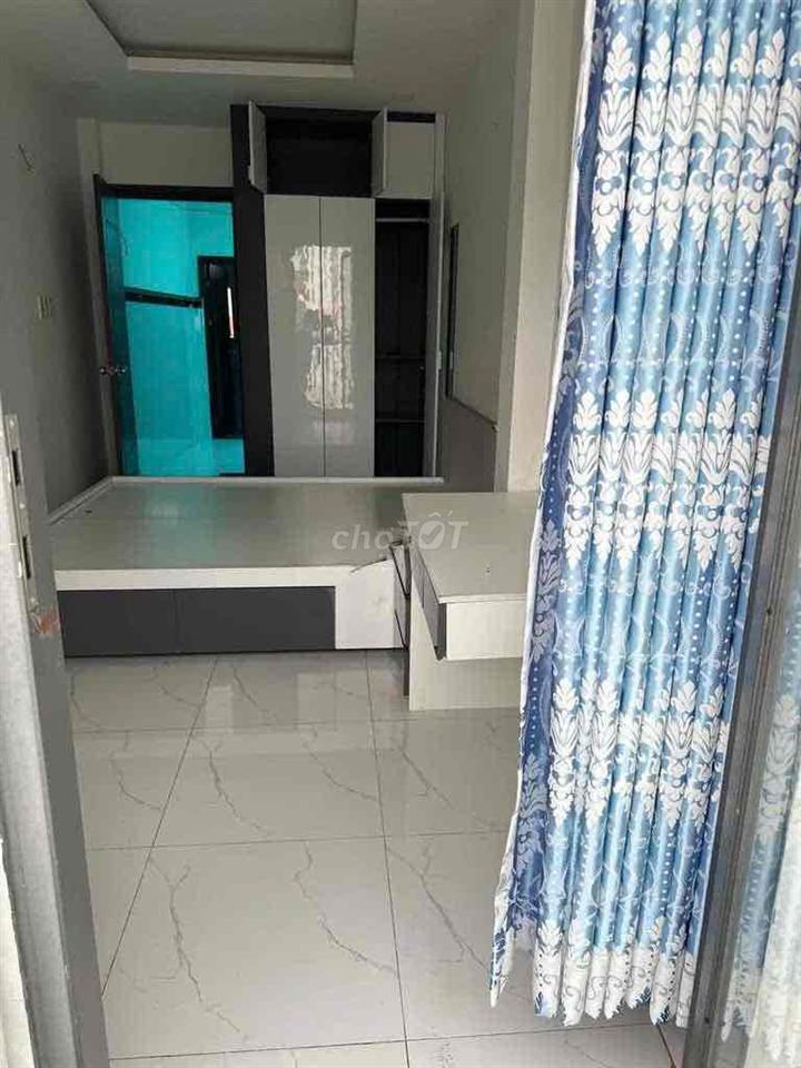Cho thuê nhà nguyên căn.Đường Hoàng Hoa Thám.P7.Q.Bình Thạnh