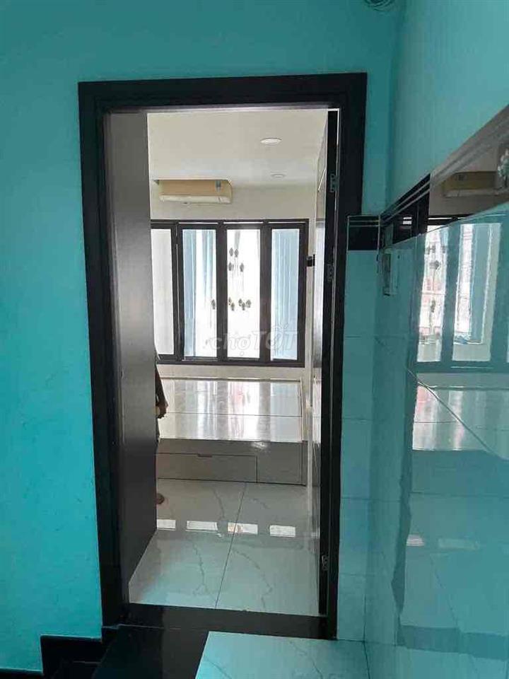 Cho thuê nhà nguyên căn.Đường Hoàng Hoa Thám.P7.Q.Bình Thạnh