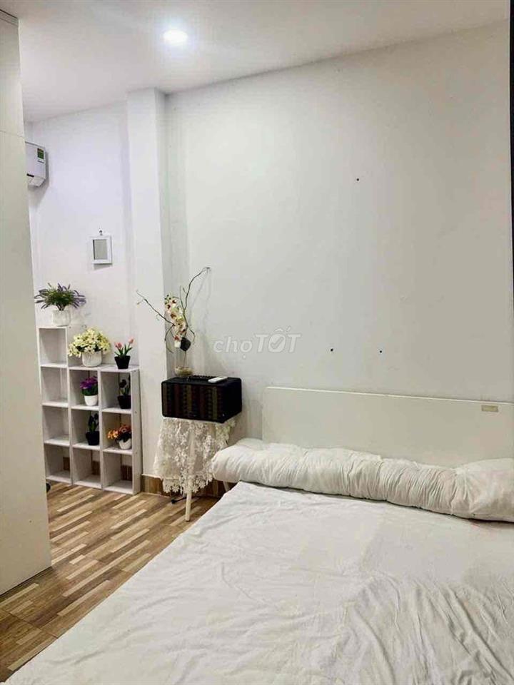 Cho thuê nhà nguyên căn. Đường Vũ Huy Tấn, Phường 3. Quận Bình Thạnh