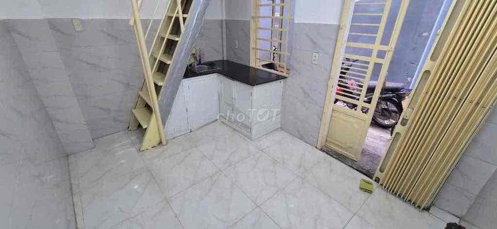 Cho thuê nhà nguyên căn. Đường Nhiêu Tứ, Phường 7.Q.Phú Nhuận