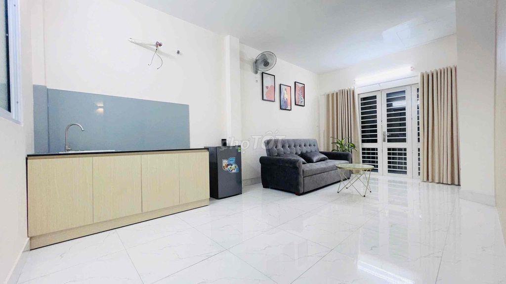Cho thuê nhà. Nguyên Lầu 1. Lối đi riêng biệt.Nơ Trang Long.P12.Q.BT