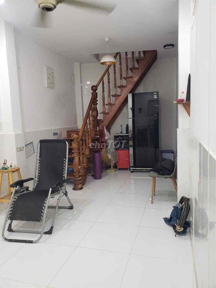 Cho thuê nhà nguyên căn. Đường Nguyễn Phi Khanh.P.Tân Định.Q1