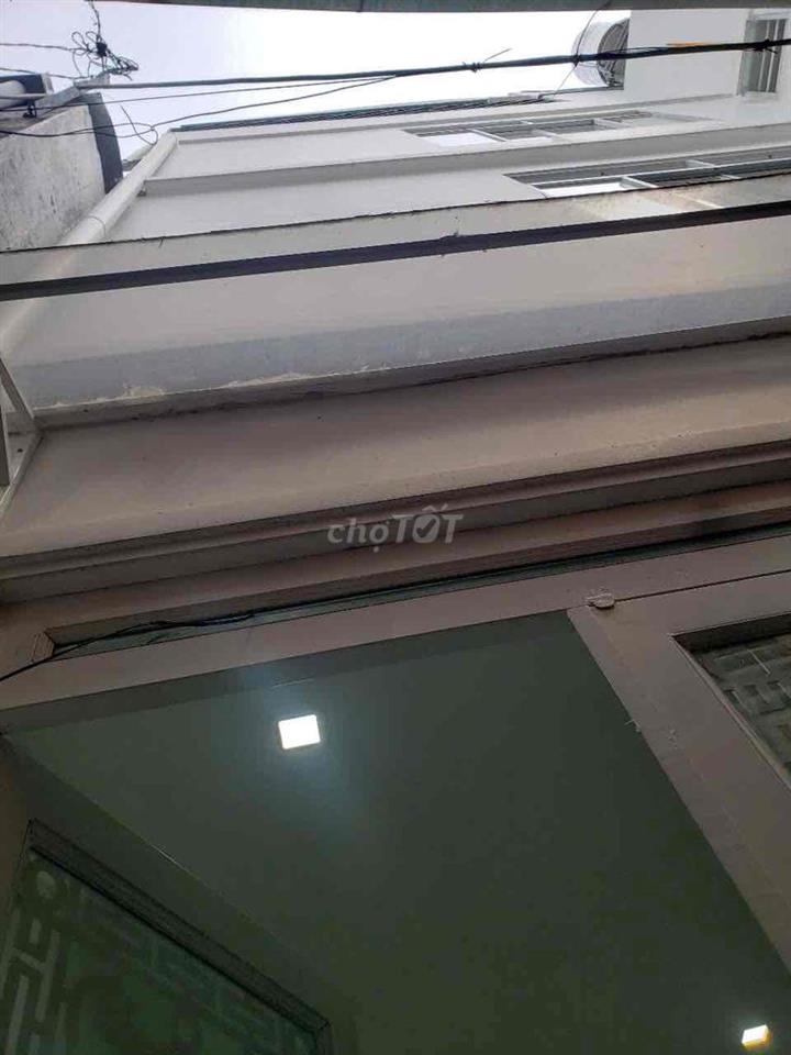Cho thuê nhà nguyên căn. Đường Nguyễn Phi Khanh.P.Tân Định.Q1