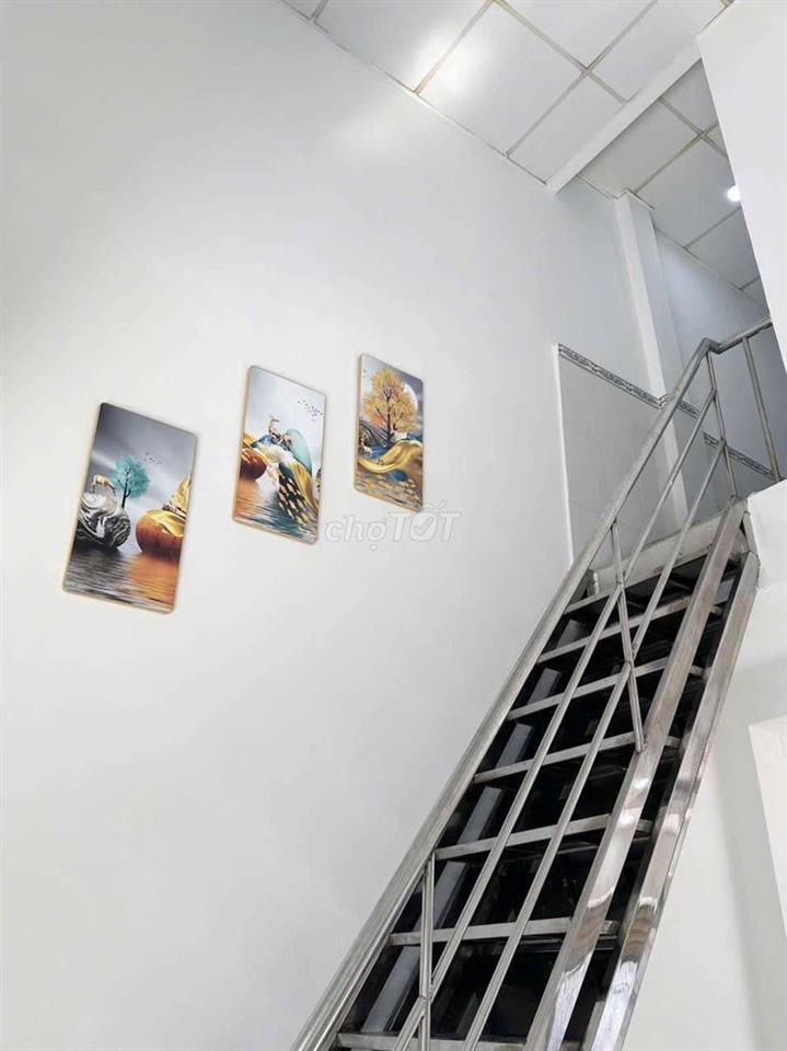 Bán Nhà 4.9tỷ P. BHH A
