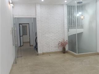 Cho thuê nhà liền kề mới tinh đẹp full đồ với không gian rộng rãi full tiện ích mà giá chỉ 17tr rẻ