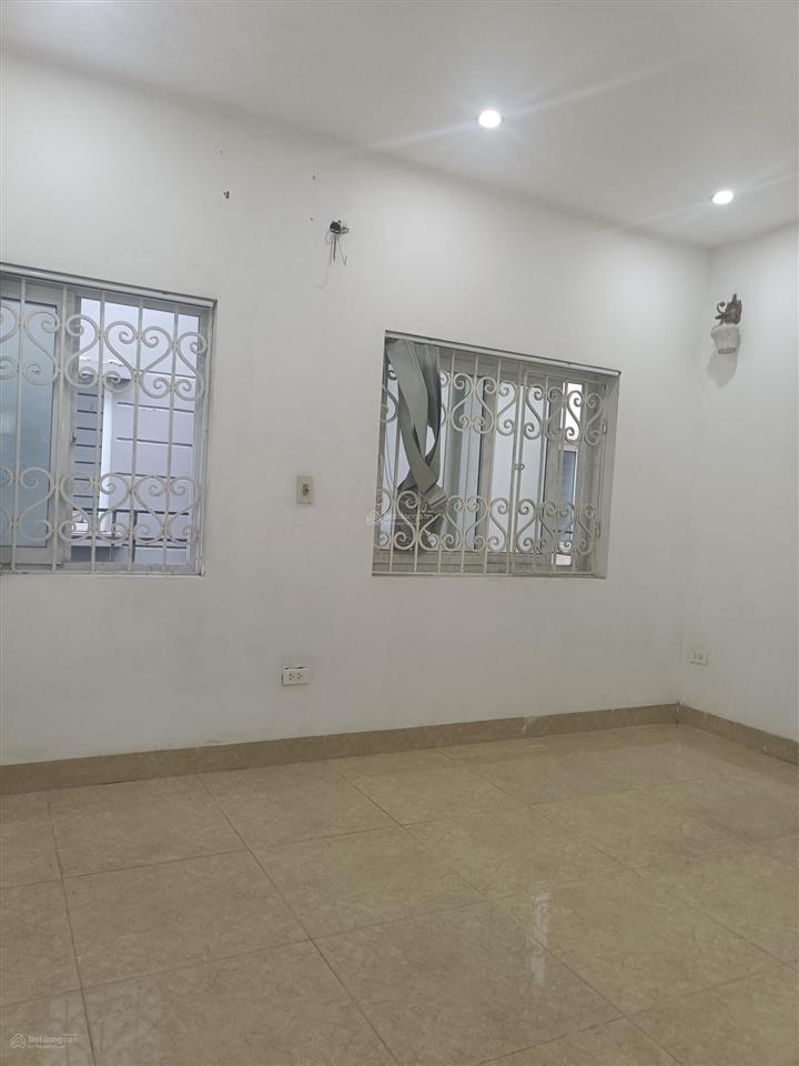 Cho thuê nhà liền kề mới tinh đẹp full đồ với không gian rộng rãi full tiện ích mà giá chỉ 16tr rẻ