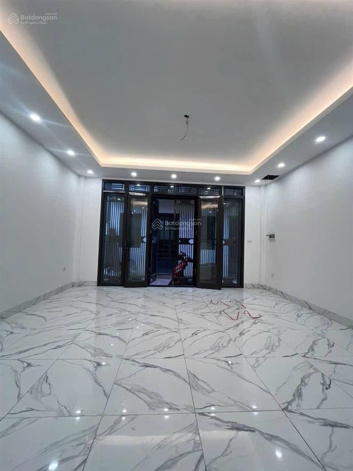Cần tiền mở công ty bán nhà dân xây kiên cố 40m*5tầng đẹp lung linh với 3 thoáng vĩnh viễn giá rẻ
