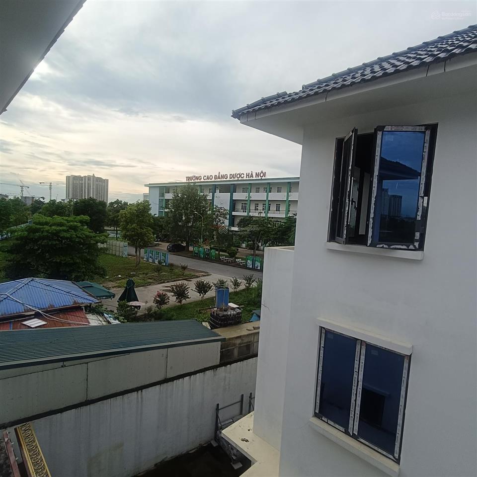 Cho thuê biệt thự thô góc đẹp, vị trí đắc địa 250m*3 tầng, giá chỉ 19.500k, thuê 78 năm đều ok
