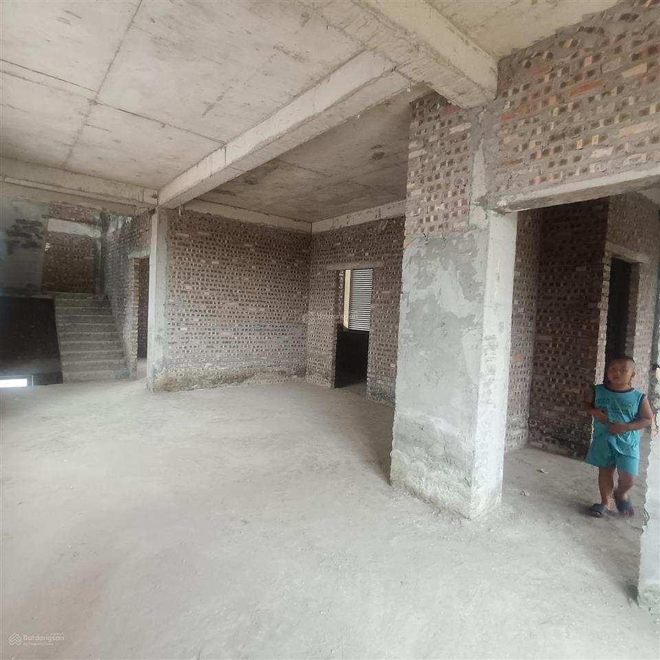 Cho thuê biệt thự thô góc đẹp, vị trí đắc địa 250m*3 tầng, giá chỉ 19.500k, thuê 78 năm đều ok