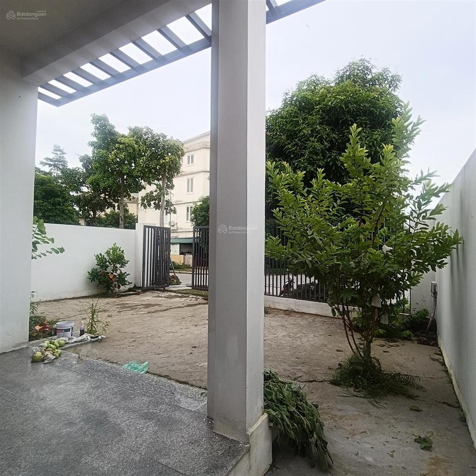 Cho thuê biệt thự thô góc đẹp, vị trí đắc địa 250m*3 tầng, giá chỉ 19.500k, thuê 78 năm đều ok