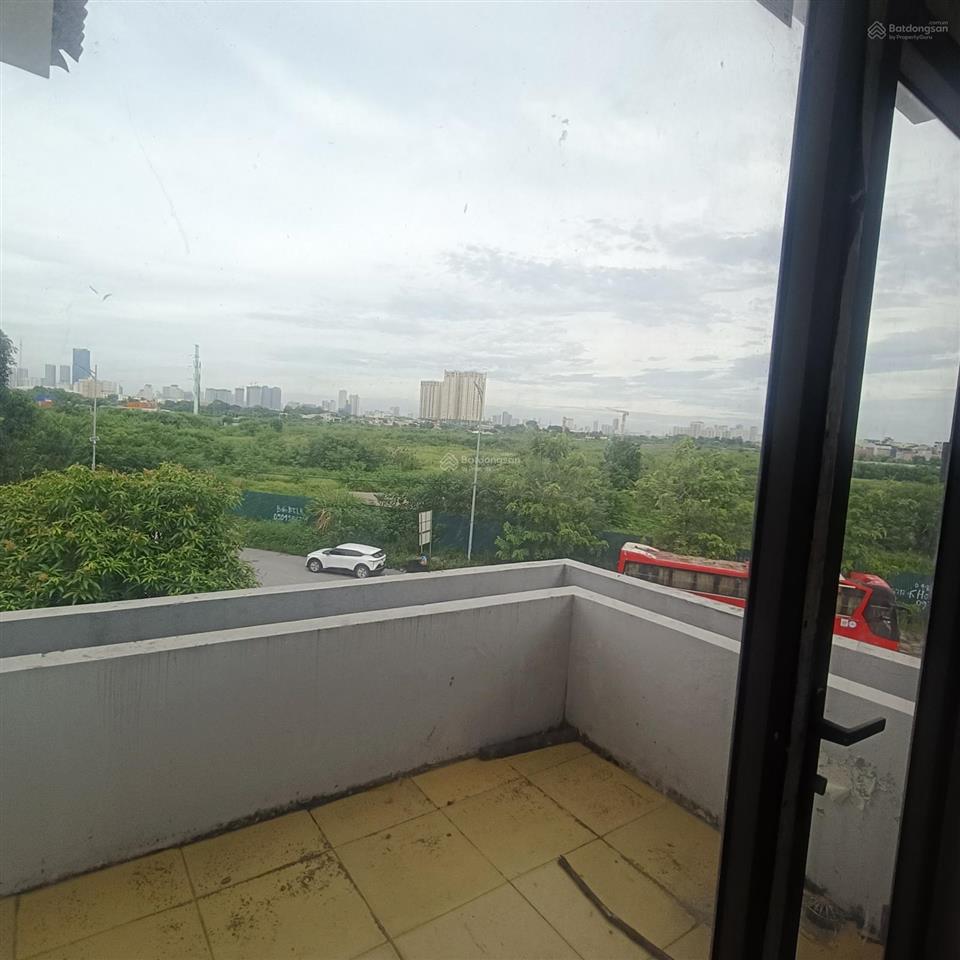 Cho thuê biệt thự thô góc đẹp, vị trí đắc địa 250m*3 tầng, giá chỉ 19.500k, thuê 78 năm đều ok