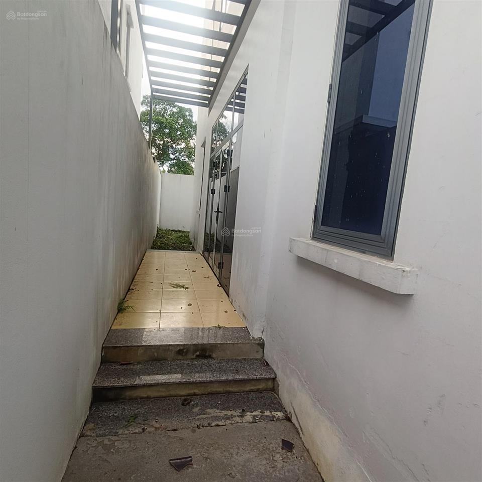 Cho thuê biệt thự thô góc đẹp, vị trí đắc địa 250m*3 tầng, giá chỉ 19.500k, thuê 78 năm đều ok
