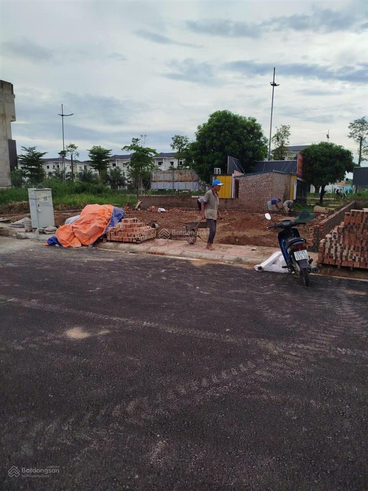 Vành đai 3.5 mới tinh quá rẻ cho thuê kho xưởng 240m, mặt tiền 15m, thuận tiện, giá rẻ
