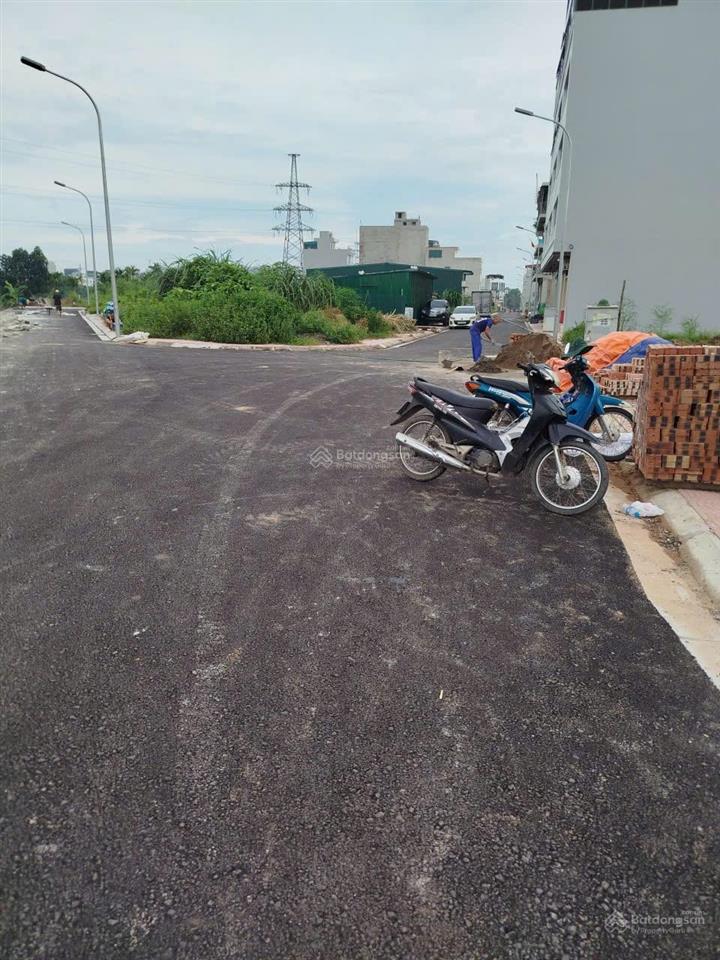 Vành đai 3.5 mới tinh quá rẻ cho thuê kho xưởng 240m, mặt tiền 15m, thuận tiện, giá rẻ
