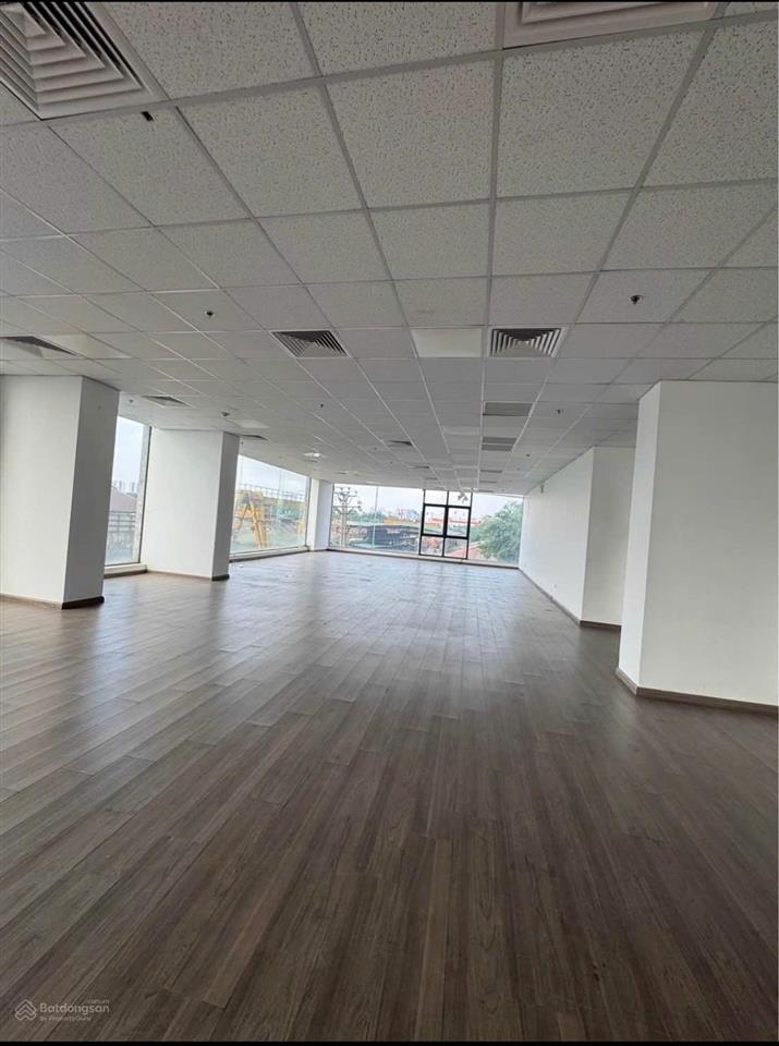 Coma6 đường 70 cho thuê văn phòng giá rẻ, diện tích 80m2 thuận tiện đủ bề