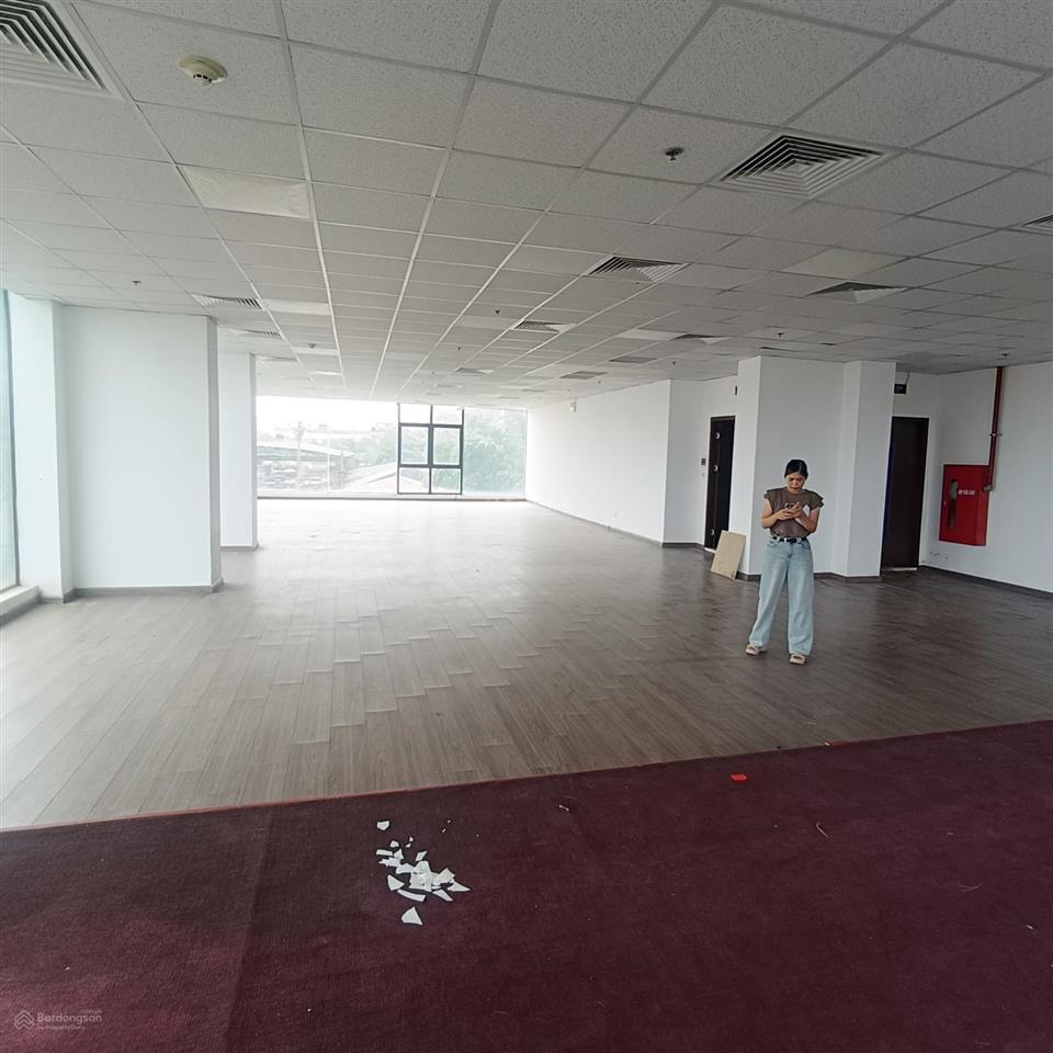 Coma6 đường 70 cho thuê văn phòng giá rẻ, diện tích 80m2 thuận tiện đủ bề