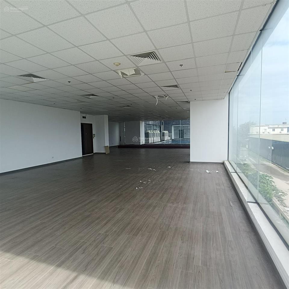 Coma6 đường 70 cho thuê văn phòng giá rẻ, diện tích 80m2 thuận tiện đủ bề
